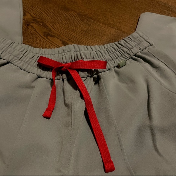 🌱Mediclo Bottle Edition Stone Blue/ Green Scrub set Sal top Sicily bottom XXS - Picture 8 of 8